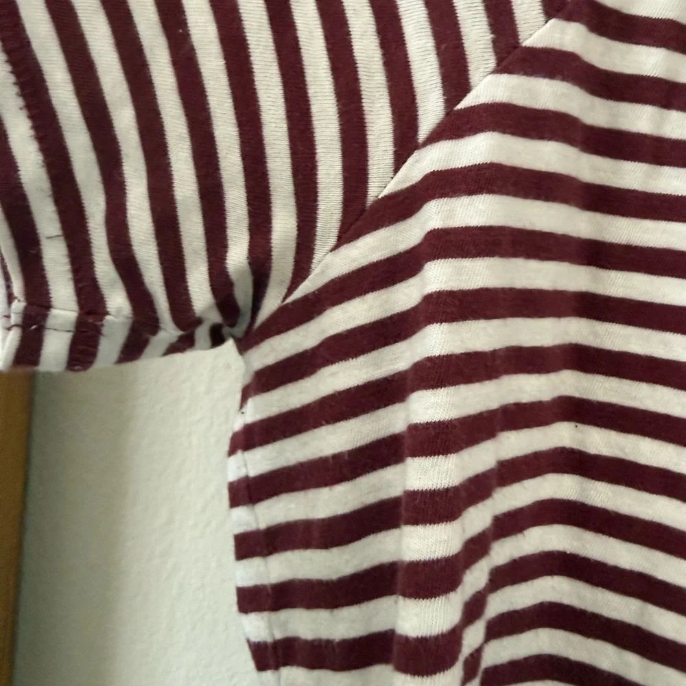 Levi’s Classic Cropped Striped Tee 100% Cotton Size Medium - Picture 4 of 6